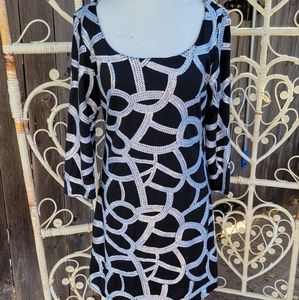 Black 3/4 sleeve dress